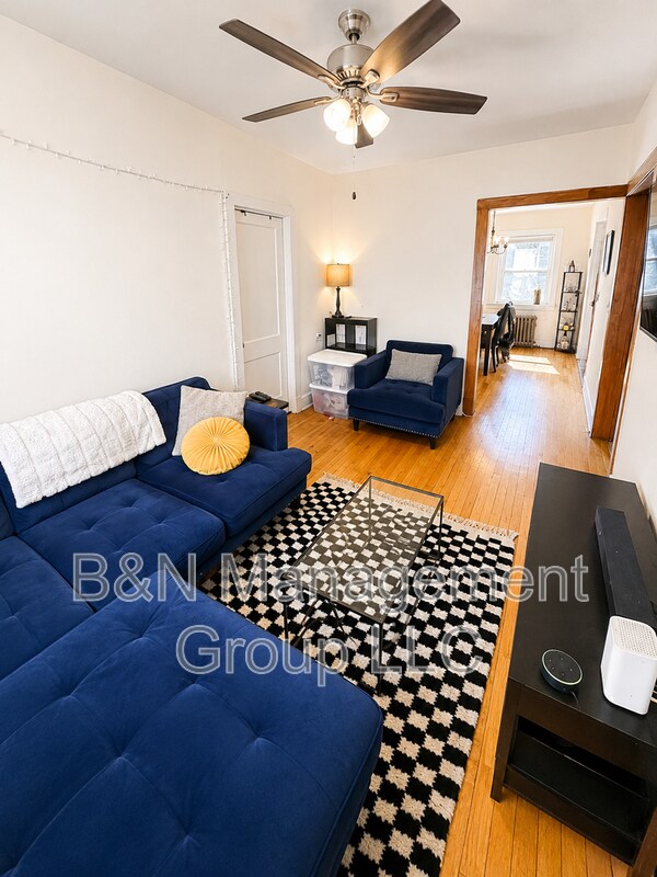 Foto del edificio - 1065 W Dakin St