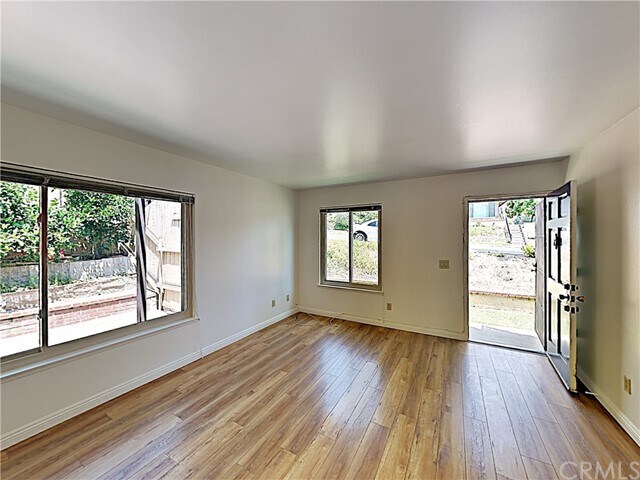 Foto del edificio - 1001 Cabrillo Dr