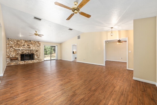 Foto del edificio - 3963 SE 17th Pl