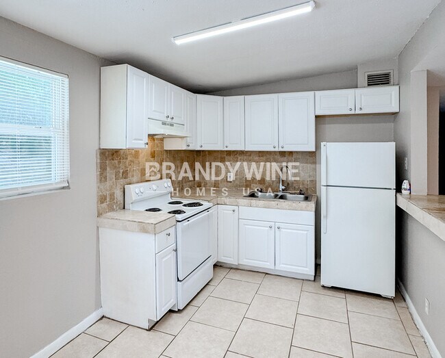 Building Photo - 2518 Congaree Dr W