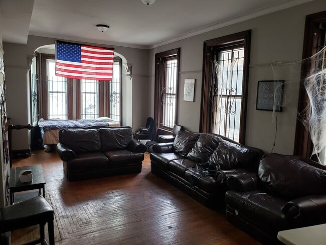 Photo - Newly Renovated Temple Student Housing House