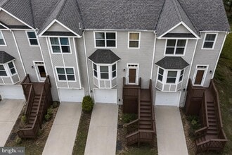 Building Photo - 8000 Delores Ct
