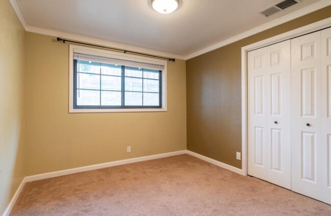 Foto del edificio - 363 Bancroft Way