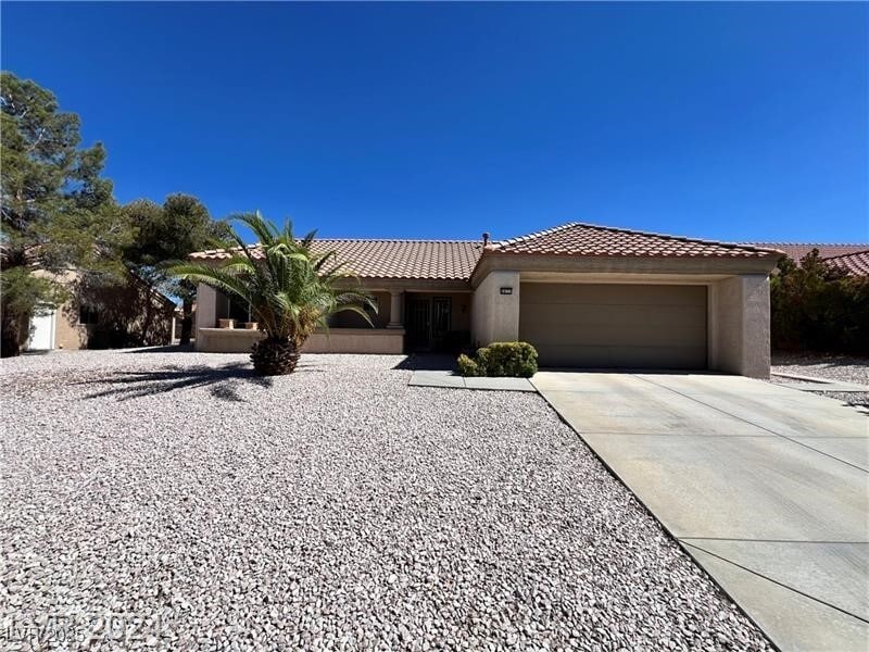 Primary Photo - 8825 Stoney Point Dr