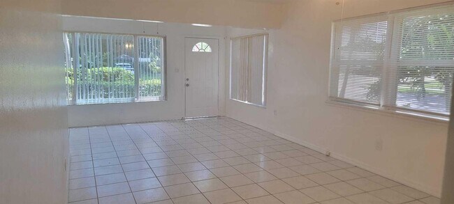 Foto del edificio - 1855 Sherman St