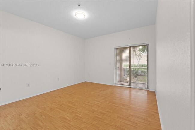 Building Photo - 5660 NW 115th Ct