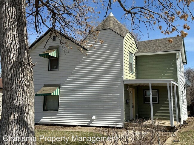 Building Photo - 3 br, 1 bath House - 1118 N Dakota Ave
