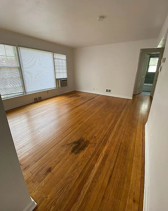 Living Room facing South - 3535 Apple St