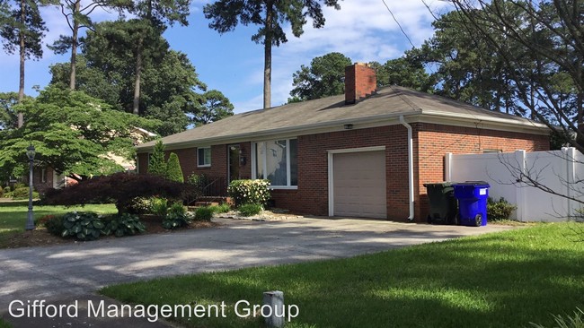Foto del edificio - 3 br, 2 bath House - 5411 Welaka Rd