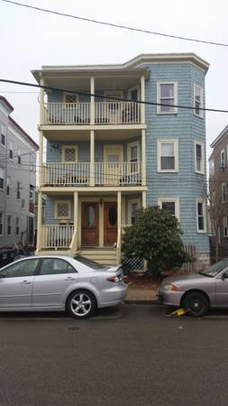 Building Photo - 42 Lincoln Pky