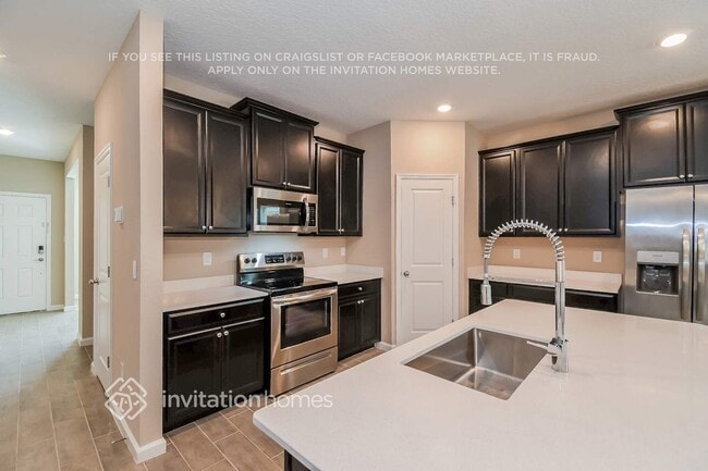 Foto del edificio - 9841 Lemon Balm Wy