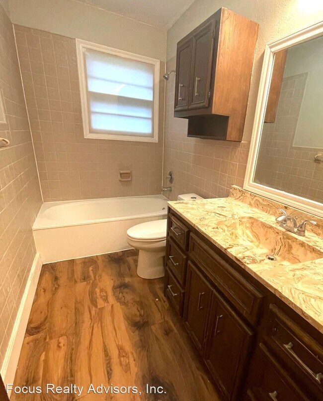 Building Photo - 3 br, 2 bath House - 4213 51st St