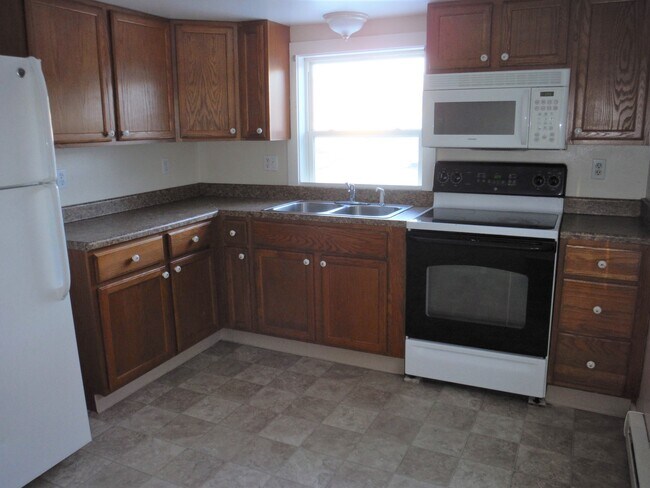 kitchen - 1324 Saratoga Rd