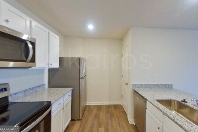 Foto del edificio - 520 Ivy Brook Way