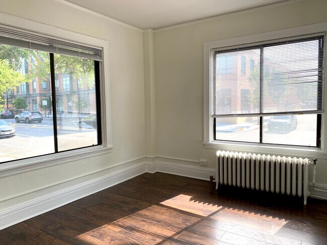 Building Photo - 2 Walnut Terrace