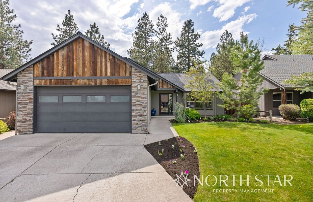 Primary Photo - Modern and Spacious 3 bed/2 bath