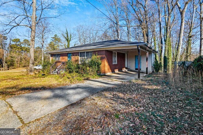 Foto del edificio - 2496 Old Hapeville Rd SW