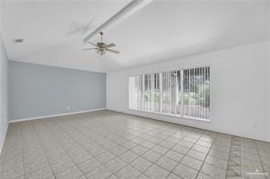 Foto del edificio - 2002 Meadow Way Dr