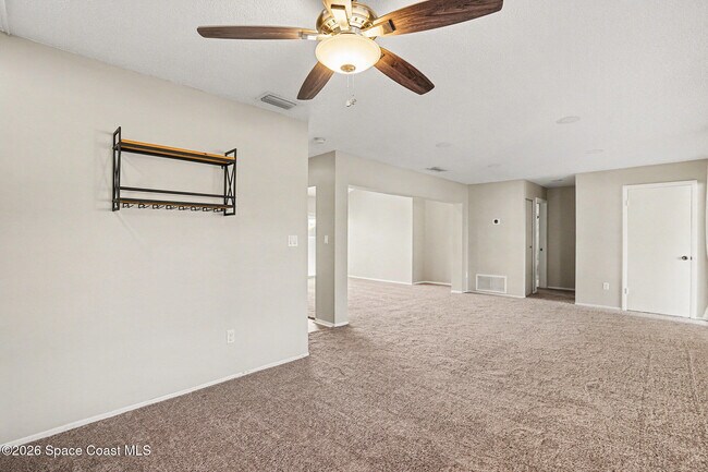 Foto del edificio - 1552 Dowse Ct NE