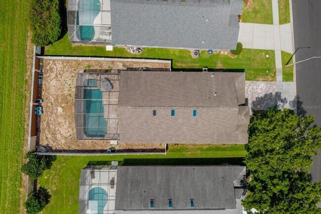 Foto del edificio - 2697 Autumn Creek Cir