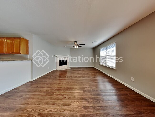 Building Photo - 5004 Meridian Ln