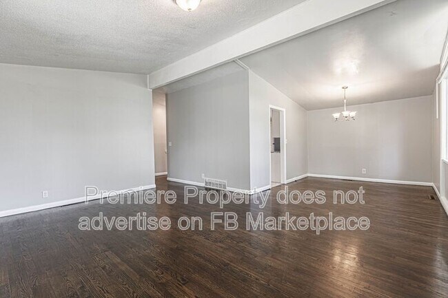 Building Photo - 6306 Fairlane Dr