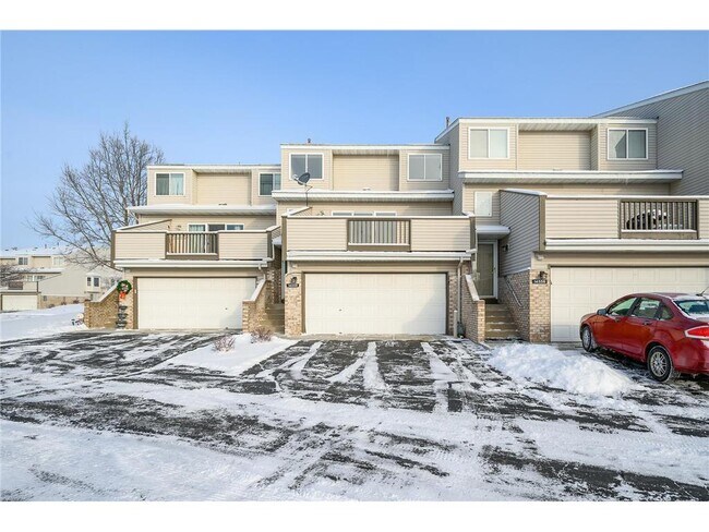 Building Photo - 14558 Cobalt Ave