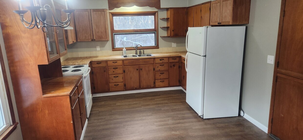 112 Stock Rd Unit Quiet Country 3 bedroom, Hannibal, NY 13074