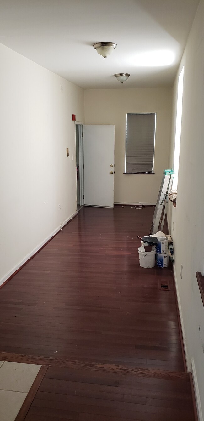 Living Room - 2300 Catharine St