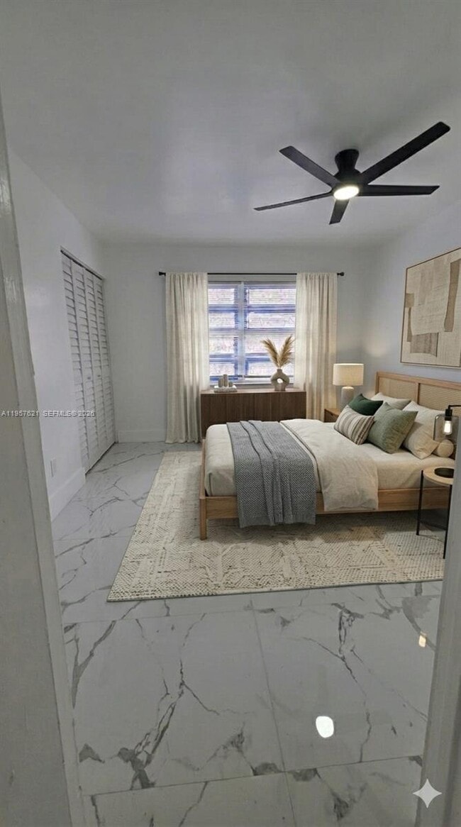 Building Photo - 7085 W Sunrise Blvd