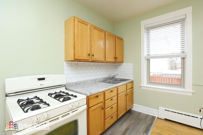 Foto del edificio - 5141 W Roscoe St