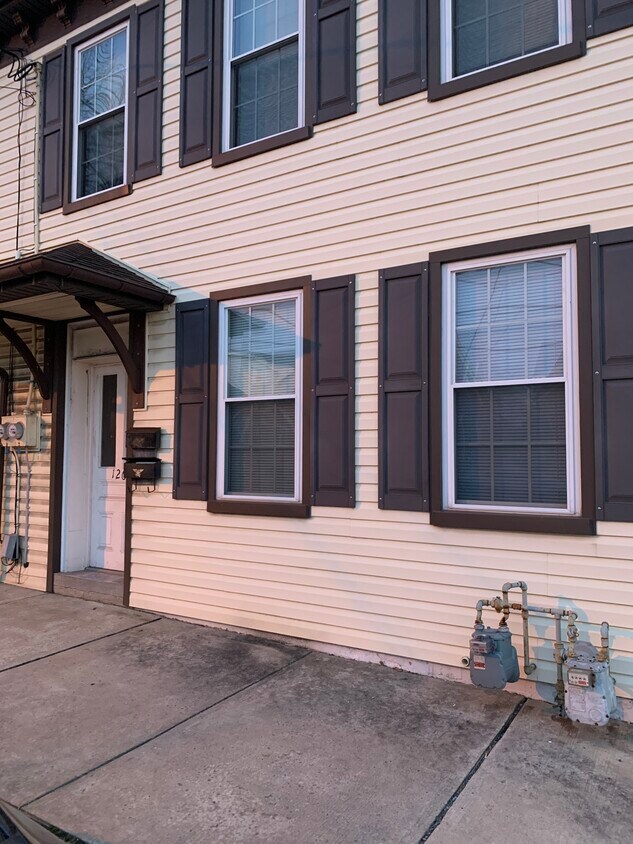 Front Entrance - 126 N Main St