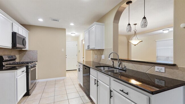 Foto del edificio - 8838 Eastheimer St