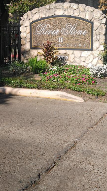 Foto principal - 10855 Meadowglen Ln