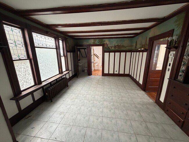 Foto del edificio - Spacious 4BR/3BA Home in Downtown Dover — Freshly Updated, Walk to Everything