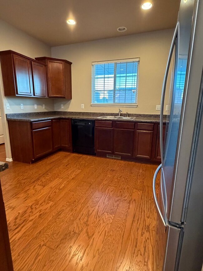 Foto del edificio - Charming home just minutes from Fort Carson and Peterson Air Force Base