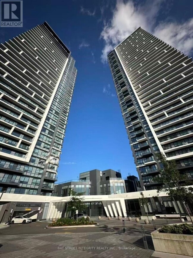 Building Photo - 8 Water Walk Dr