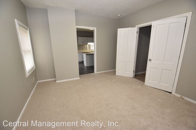 Building Photo - 4 br, 2 bath House - 207 E 7th St
