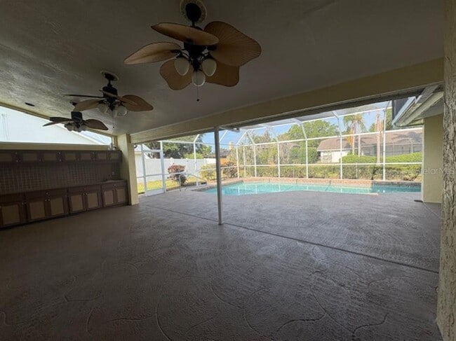 Building Photo - 4622 Meadowview Cir