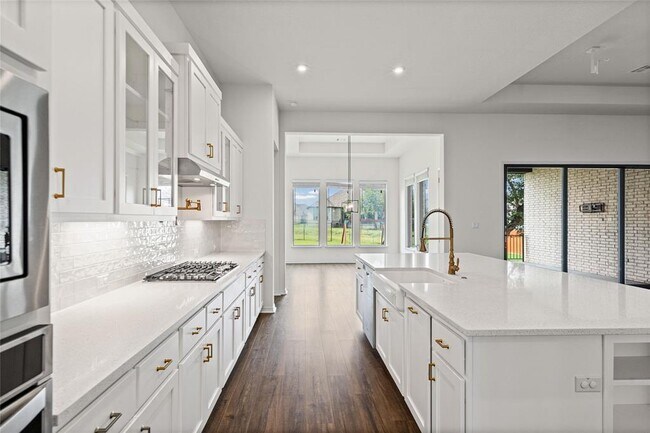 Building Photo - 1336 Academy Oaks Dr