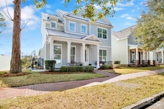 Building Photo - 2717 Bienville Ave