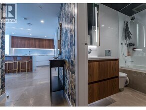 Building Photo - 885 Cambie St.