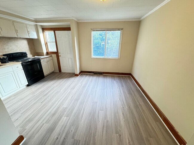 Foto del edificio - 2Bd/1Ba Townhome in Granite Quarry across from Elementary