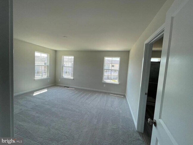 Foto del edificio - 2244 Barhill Wy