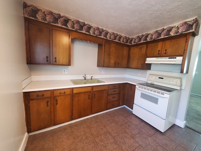 Building Photo - 1738 Grandview Dr