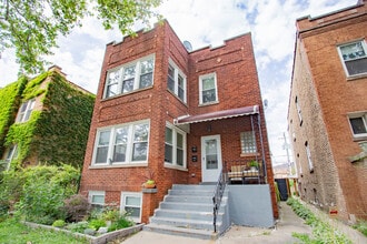 Building Photo - 2906 N Harding Ave