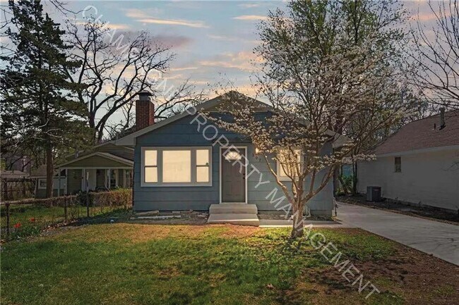 Building Photo - Modern Home in Waldo