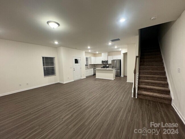Foto del edificio - 8100 Ramsburg Dr