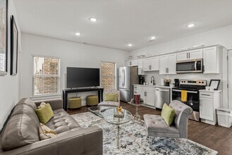 Building Photo - 2612 SW Livingston Square