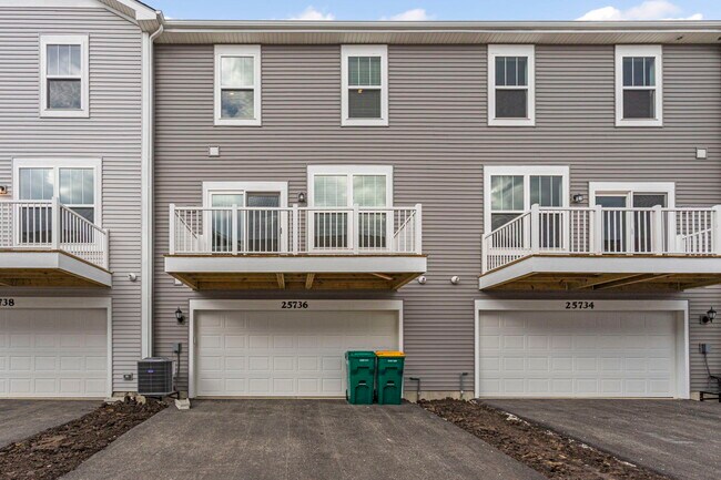 Foto del edificio - 25736 W Yorkshire Dr
